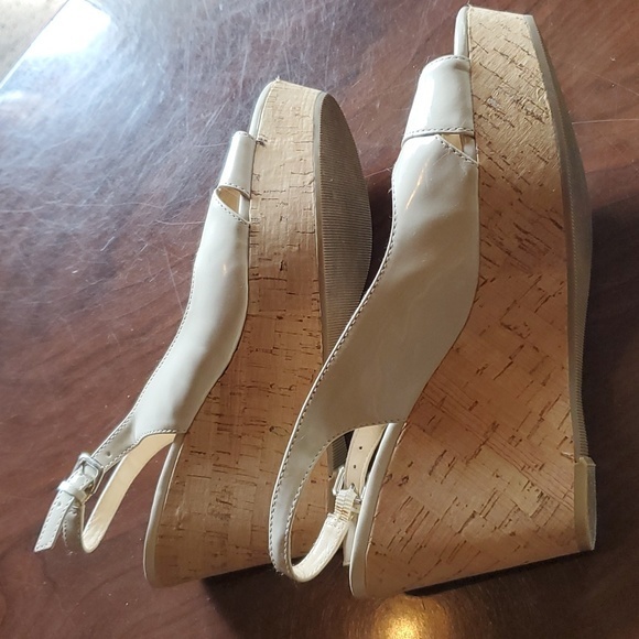 Marc Fisher Heels - Picture 4 of 6